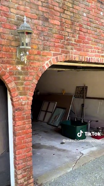 Improper Brick Siding Installation - Common Mistakes Revealed