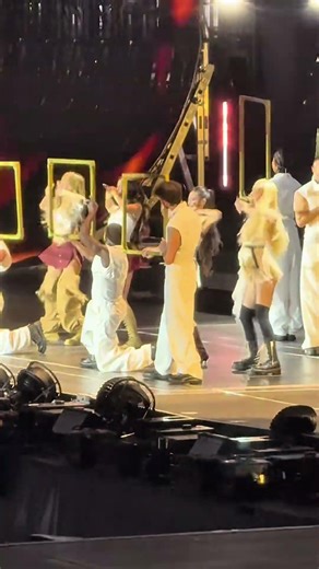 BLACKPINK UNLEASHED “PRETTY SAVAGE” IN LOS ANGELES #blackpink #lisa #kpop #jisoo #jennie #rosé