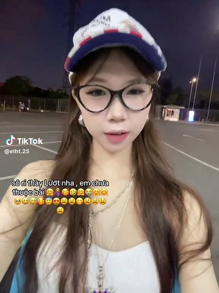 Video của con ghẻ tíc tốc (@elht.25) với bản nhạc nhạc nền - Hip Hop National VN