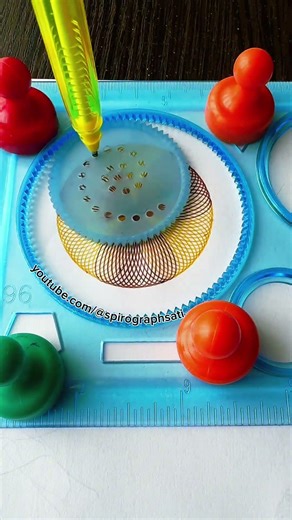 Wait… Why Is It Going Back? 🌀 #spirograph #shorts #oddlysatisfying