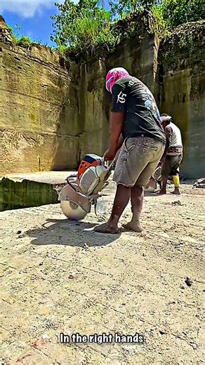 Cutting Natural Stone with Professional Operator Skills