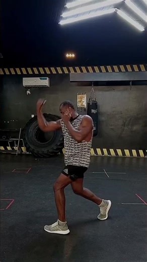 Creating Angles in Boxing Using Switch and Pivot