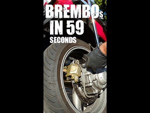 How do you replace the rear brake pads of the Moto Guzzi Norge? (with video)