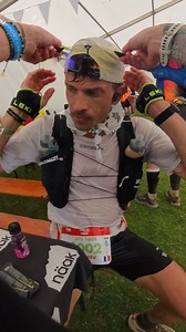 > Tu fais le ravito d'un coureur d'ultra trail 🤜🏼💥🤛🏼 @salomonrunning | @irunfr | @garminfrance | @naakbars | @shokzfrance | @finishers_off | Mathieu Blanchard