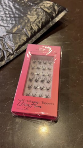 ✨ No glue, no mess — just gorgeous lashes! ✨ Lily Lashes are self-adhesive, long-lasting (up to 24 hours), and you can even layer them for extra volume. Quick, easy, and flawless every time. 💕 #LilyLashes #SelfAdhesiveLashes #NoGlueLashes #BeautyHack #GlamLook
