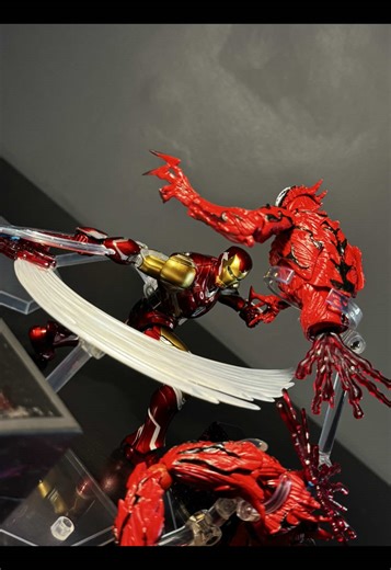 Iron Man Model Kit Unboxing and Review