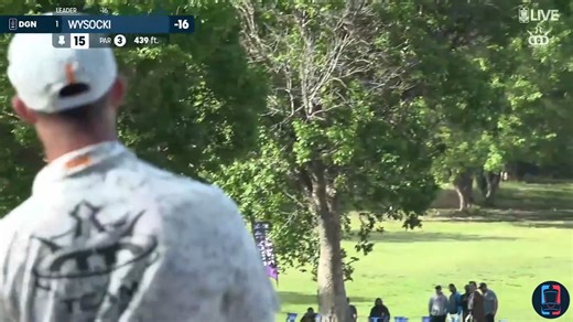 Solo leader, Ricky Wysocki, keeps trying to blow up these baskets! | Disc Golf Pro Tour