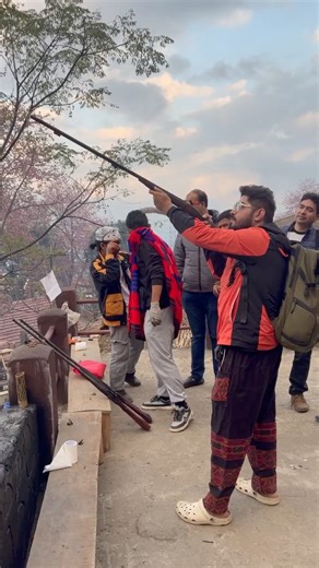 Day 16/150 || Weapons in Hornbill festival 2025 || how to load hunting Gun #experience #banjara