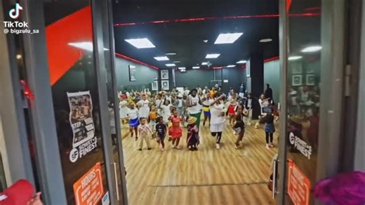 Sjava Indlalifa on Instagram: "Goog morning sanibonani ukhiphile umkhaya @bigzulu_sa noNdodakazk please ho check it out its going to be a long summer 🔥🔥🔥🔥🔥🔥🔥🔥🔥🔥🔥"