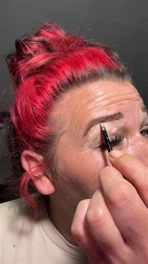 Serving brows that could cut glass Come learn the easiest eyebrow routine ever - fluffy, snatched, and beginner-friendly! #eyebrowtutorial #browroutine #browgamestrong #fluffybrows #perfectbrows | Jfaubus21