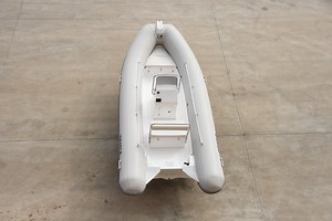 [Hot Item] Uihao Family Aluminium Boat Yacht Inflatable Fishing Boat Rib 4.2m