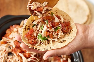 Recipe: Slow Cooker Salsa Pulled Chicken