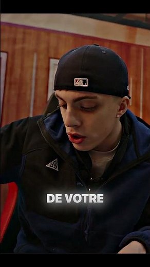 Anyme sous fond vert dans un stade !!!!!