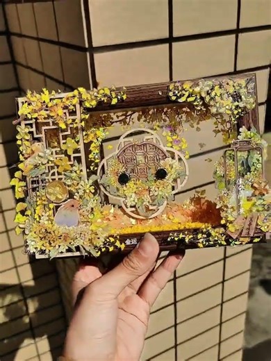 Ginkgo Leaves: A Timeless Autumn Beauty