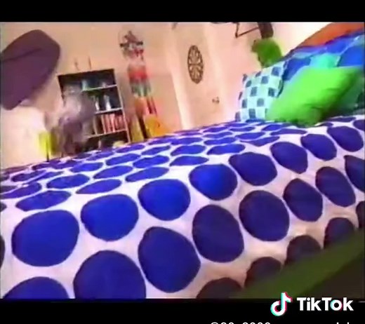 #oldcommercials #90scommercial #2000scommercials #90skid #2000skids #DanceWithTurboTax #2000sthrowback #nostalgia #90snostalgia #childhood #childhood #chuckecheese