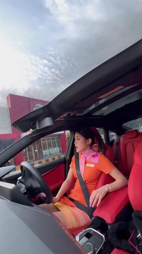 เติมพลังงานก่อนบิน 4 แลนด์ 💪🏻✈️💨 #fyp #foryou #แอร์ #แอร์โฮสเตส