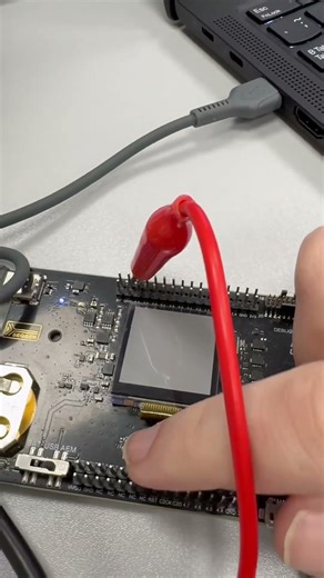 PCA and Freq at EFM8 board. Changing Cycle Time and Period of wave