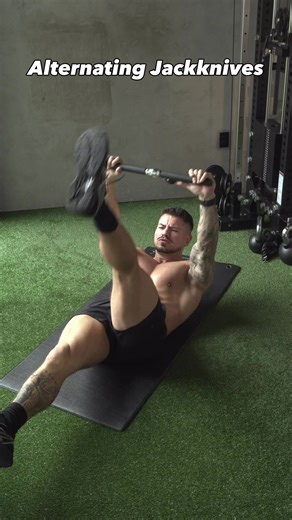 Effective Weighted Cable Core Workouts for Defined Abs