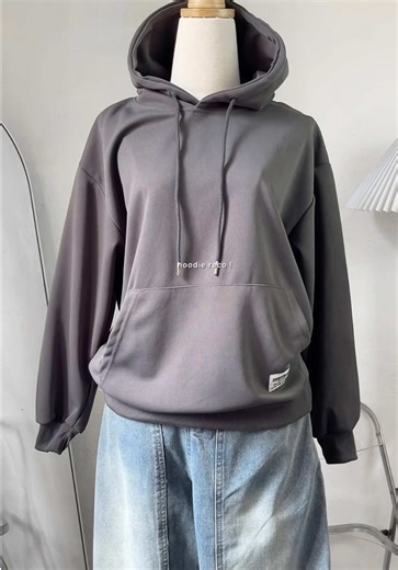 Hoodie Outfit Ideas for Women: Style Tips and Recommendations
