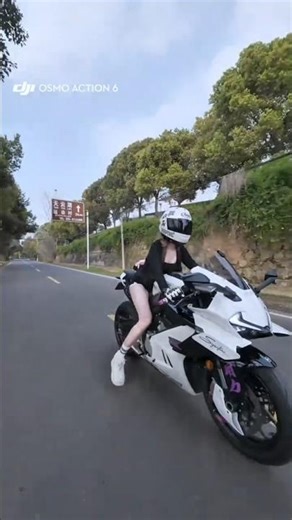 Go home and tell your mom that a girl riding a🏍️ 675 motorcycle wants to take you home.Home #675sr🏍️