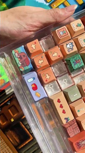 A wonderful day, with all the details from Stardew Valley. #keyboard #mechanicalkeyboard #qube