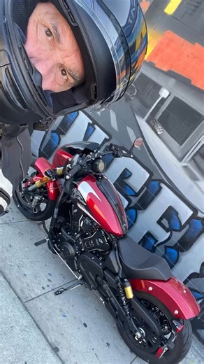 The Indian 101 Scout is an all-day rider. It’s easy to run through the 3.4-gallon tank without a break, whether you’re riding through rural roads or taking a ride through a sprawling metropolis. 13 Fast Facts for Sport Cruising on our website now ! https://ultimatemotorcycling.com/2025/11/07/2025-indian-101-scout-review-13-fast-facts-for-sport-cruising/ #indianmotorcycles #101Scout #ultimatemoto | Ultimate Motorcycling