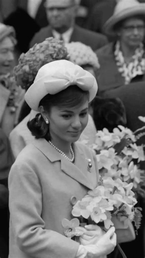 Queen of Persia(IRAN) 💚🤍❤️🦁🌞 #iran #irantiktok #foryou