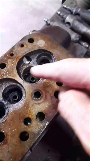 Oky doky... all inlet valve holes cut as deep as i need/want to go... & all the exh valve holes done now too... so this one is just to give you all an idea of how much meat (metal) comes-out from just the initial cutting the holes process. This really is just the start... its just a guide to get me nice & round & true & close to size so i can die-grind (open-more & blend) from there. So theres way more metal to come out of this thing yet 🥰🥰🥰 Again i dont make the holes HUGE to start with beca