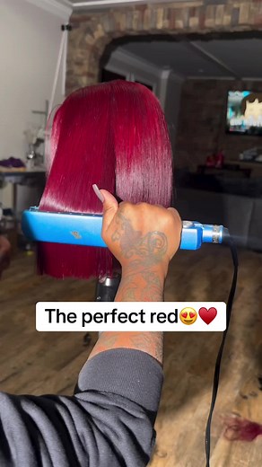 10-Inch Red Wig Tutorial: Short Bob Wig Super Look