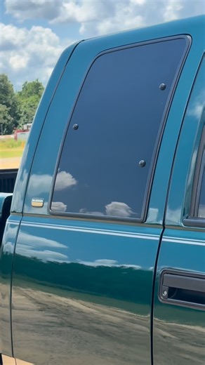 hunter_z71 | bob kingsley and the american country countdown top 40 was top tier #gmt400 #vern | Instagram