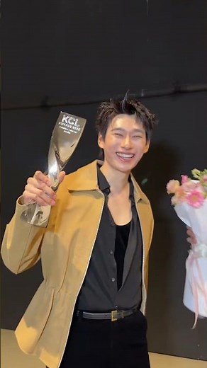 ขอบคุณทุกคนมากๆ นะครับ สำหรับรางวัลประเภทเพลงไทยสากล ยอดเยี่ยม ✨ “ สาขาศิลปิน T-POP ชายยอดเยี่ยม “ 🏆