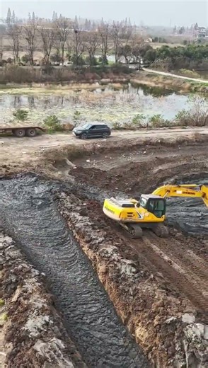 proses pengerukan empang