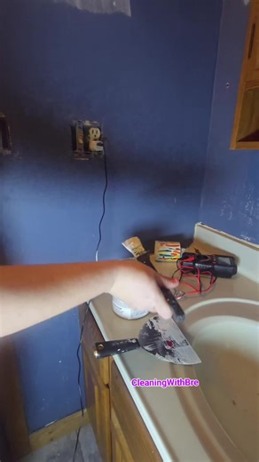 got the bathroom all painted today!!! its looks so amazing! I still need to paint the cabinets and the wood work but wow the difference is crazy!! #painting #homerenovation #bathroomupgrade