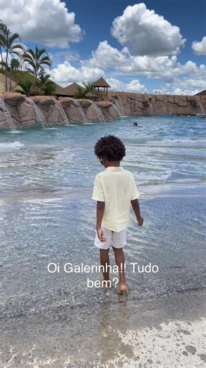 O Bali Park é o destino ideal para quem busca diversão, descanso e momentos inesquecíveis com a família. Um parque completo, com atrações para todas as idades, áreas de relaxamento, brinquedos radicais e uma estrutura moderna que faz toda a diferença na experiência. Aqui, cada detalhe é pensado para garantir conforto, segurança e muita alegria — desde as piscinas e toboáguas até os espaços infantis e opções gastronômicas. Seja para um dia tranquilo ou para viver aventuras, o Bali Park é o lugar 