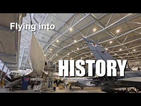 Flying into Duxford via Luton Airspace | PA-28 VFR + Concorde 002