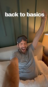 Disclaimer: I don’t have POTS — but I made this video to demonstrate some of the lifestyle strategies we often talk about in clinic. POTS (Postural Orthostatic Tachycardia Syndrome) makes everyday things like standing, walking, or eating feel exhausting — because your body struggles to regulate blood flow against gravity. But the right lifestyle changes can be really help. Here’s what we focus on: 💧 Water (1–3 liters/day): Dehydration worsens symptoms. More fluids = more blood volume = more sta