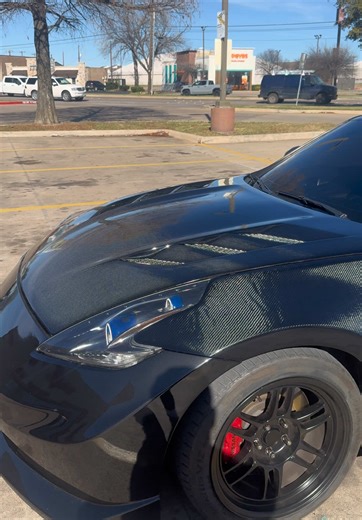 Carbon Fiber Components in Nissan 370Z