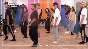 Suivez le tuto pour apprendre le moonwalk avec Yanis Marshall... C'est à votre tour maintenant ! 🔥🕺 👉 Suivez le quotidien des académiciens de la #StarAcademy⭐️ en direct sur MYTF1 | Star Academy