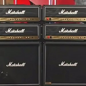 5.8K views · 105 reactions | Kerry King - Guitar Lessons Clip 07 Check out my Youtube to watch the complete video. You can find the link in my profile. #KerryKing #Slayer #GuitarLesson #ThrashMetal #MetalGuitar #GuitarRiffs #HeavyMetal #SlayerFans #GuitarSolo #MetalLegends #GuitarTutorial | Rock & Metal School Of Music | Facebook