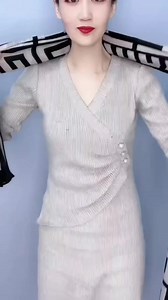 How to wear a silkscarf#silkscarf#scarf #scarfstyles #tiktok #foryou #fyp #scarftutorial #ootd #scarfhack #_cut | Dress prepare