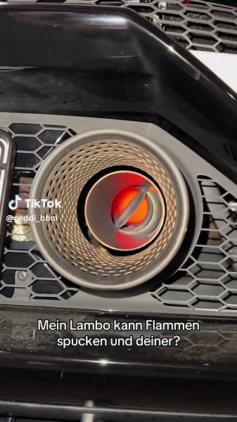 Flammen aus dem Lamborghini: Klemen im Tunnel!