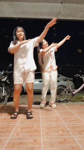 Dance💃 #yuwaddyphyo #fypyoutube ##fyp #dance #foryou #shorts