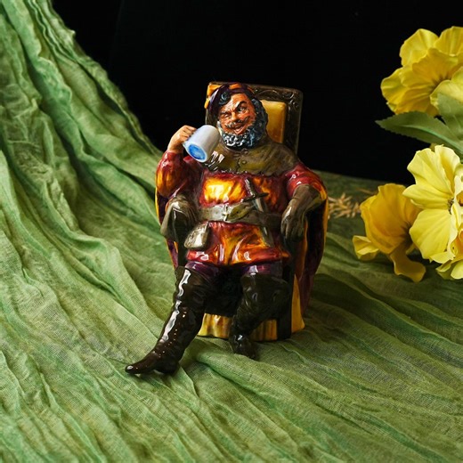 Vintage Royal Doulton “the Foaming Quart” Figurine – Medieval Tavern Drinker Seated With Raised Mug, Rich Glazed Character Sculpture (1954) - Etsy Canada