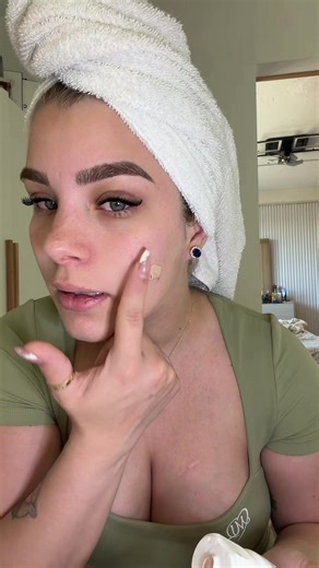 Esto me encantó, es base y protector solar a la misma vez, así que se lo dan en el carrito naranja✨@🫡UltrackPlay @Ultrack @Team_marlon #paratiiiiiiiiiiiiiiiiiiiiiiiiiiiiiii #maquillajetutorial #motivation #creatorsearchinsights #vida