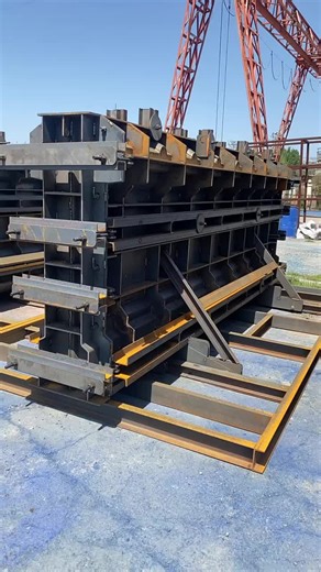 Cement wall molds enable quick forming, sturdy and smooth walls. Professional factory direct supply, durable, reusable and customizable. #CementWallMold #WallMold #ConstructionMold #FactoryDirect #MoldManufacturer