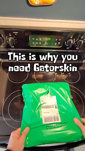 Experience the ultimate in cool-weather comfort with the new Gatorskin Base Layer Shirt from FMCo. Crafted on one of the oldest looms in Pennsylvania, this shirt is not just a piece of clothing; it’s a testament to enduring American craftsmanship. The classic Henley silhouette offers timeless style, while the innovative GatorSkin fabric ensures you stay warm without the bulk—3X warmer than wool and 100% windproof. Designed for the modern adventurer, the Gatorskin Base Layer Shirt features high-s