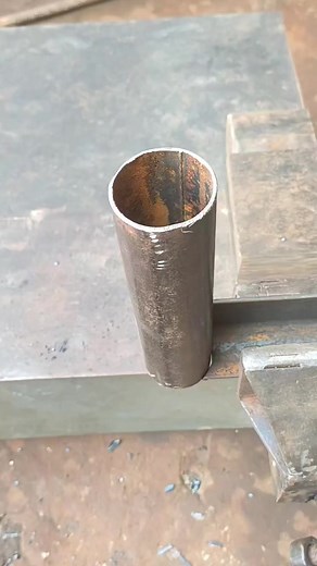 156K views · 590 reactions | Secret trick to make pipe connection in 90 degree elbow of square iron #welding #welder | The Crafting Haven | Facebook