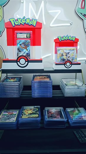 Exciting Friday Night Auctions with Over 200 Items!