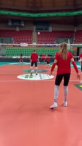 2.8M views · 48K reactions | Intense Volleyball Mega Rally At Training 勞. With the Italian women’s league Regular Season coming to a close this weekend, Cuneo continues to train hard for the Playoffs.  Watch the matches on www.volleyballworld.tv.  #volleyball #pallavolo #LVFSerieA1 | Volleyball World | Facebook