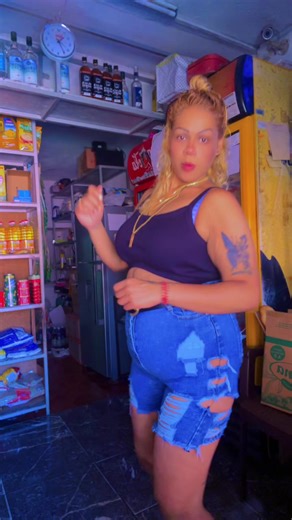 Neïra Nyron🤍 (@neshoune)’s videos with son original - 顾问🤍